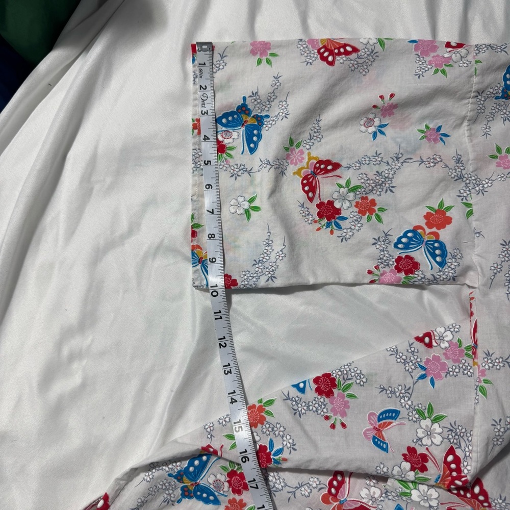 Ichi-Ban Japanese Cotton Kimono Robe – Butterfly Floral Print – Size LL (US L) - Picture 9 of 13
